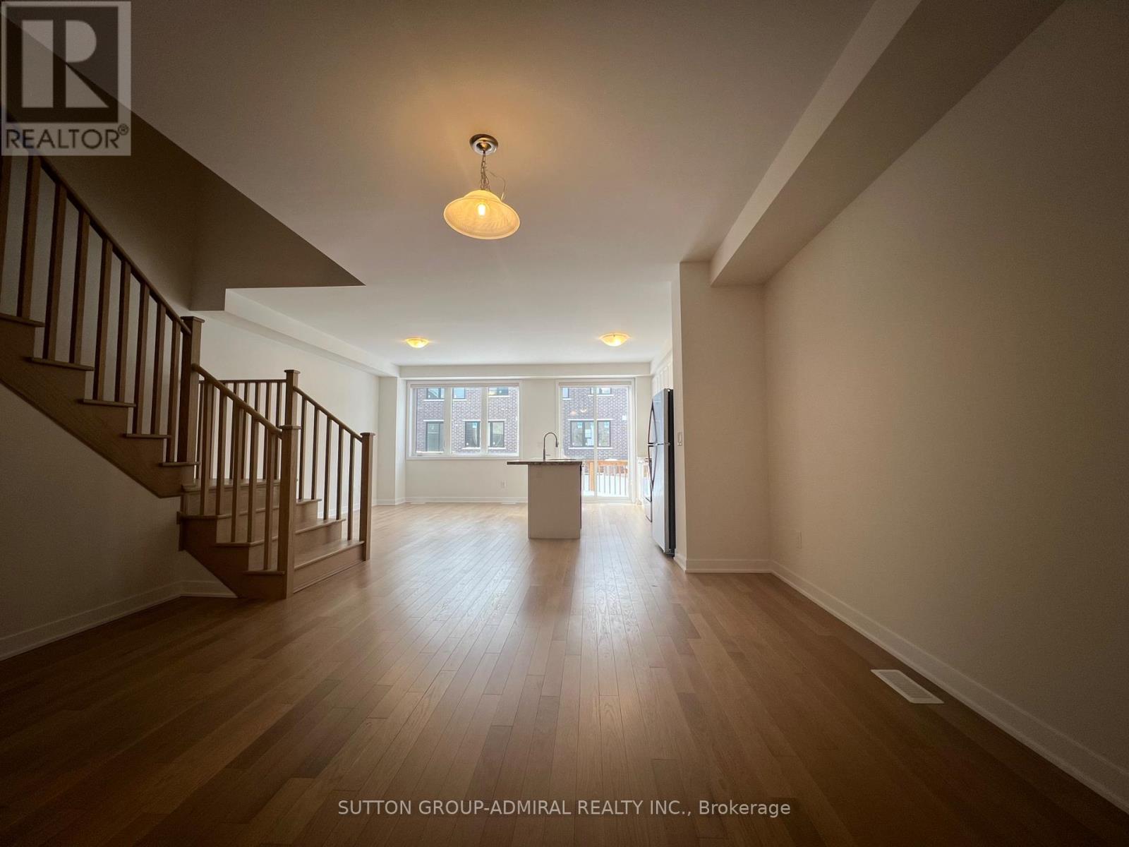 20 John Canning Way, Markham, Ontario  L3R 3X3 - Photo 2 - N12720346