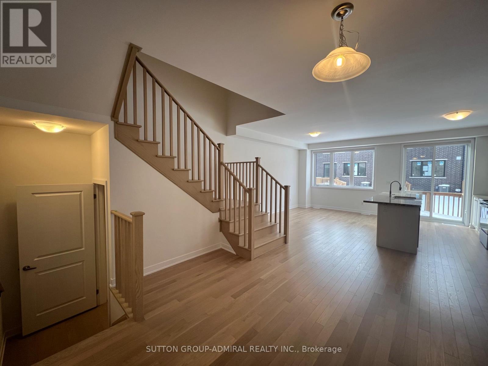 20 John Canning Way, Markham, Ontario  L3R 3X3 - Photo 3 - N12720346