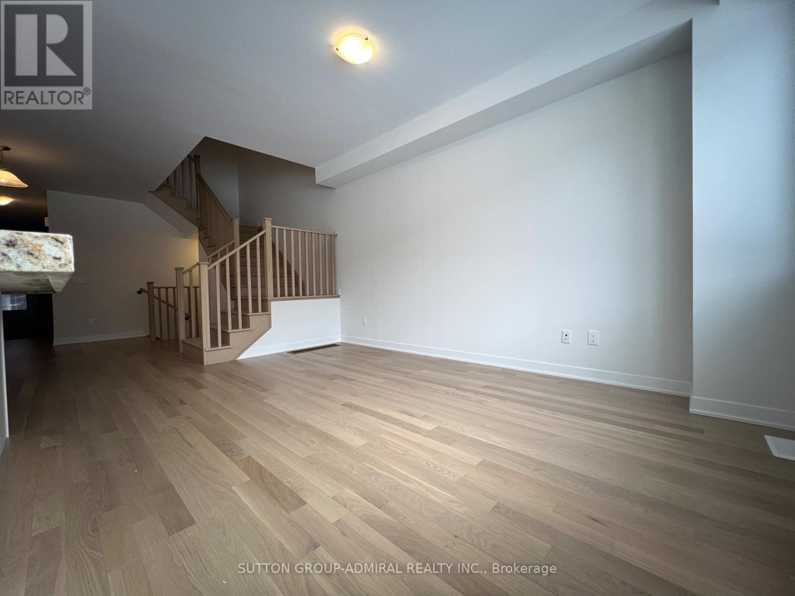 20 John Canning Way, Markham, Ontario  L3R 3X3 - Photo 4 - N12720346