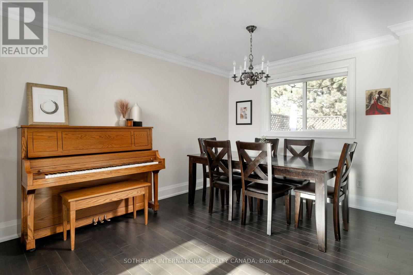 36 Shieldmark Crescent, Markham, Ontario  L3T 3T5 - Photo 8 - N12720408