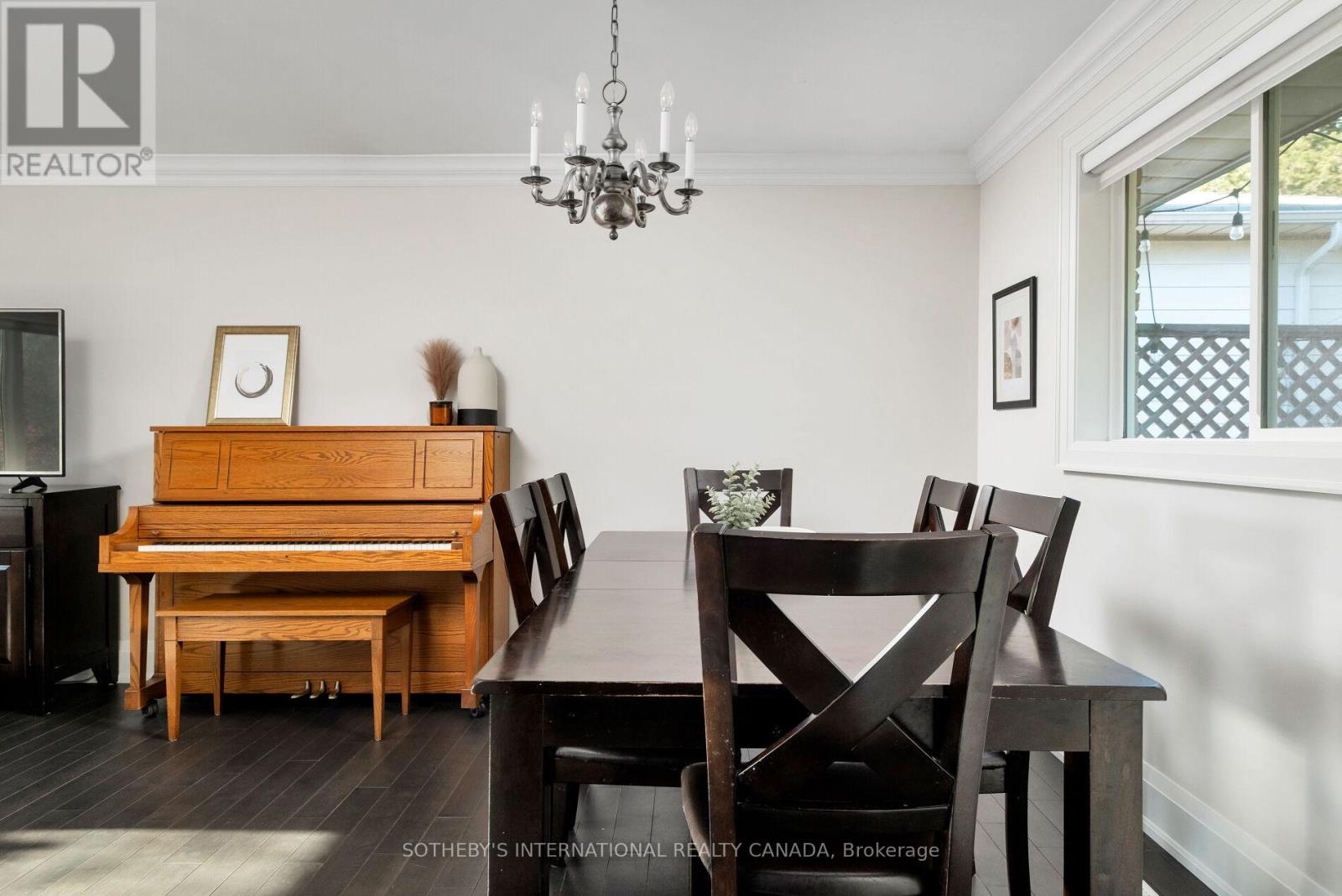 36 Shieldmark Crescent, Markham, Ontario  L3T 3T5 - Photo 9 - N12720408