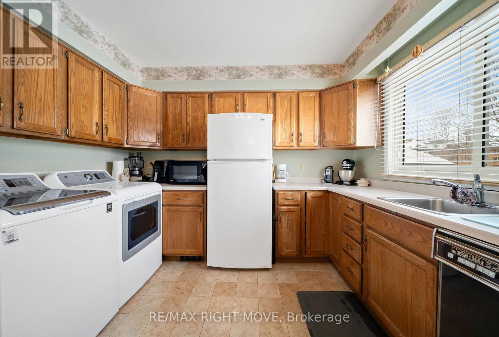 494 High Street, Orillia, Ontario  L3V 4X7 - Photo 5 - S12720370