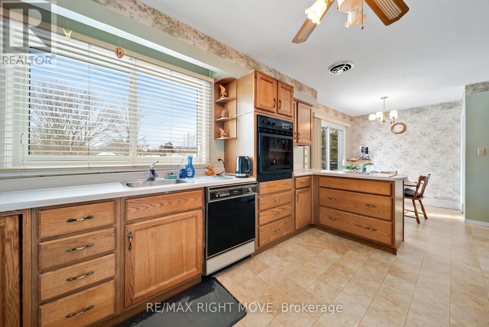 494 High Street, Orillia, Ontario  L3V 4X7 - Photo 6 - S12720370