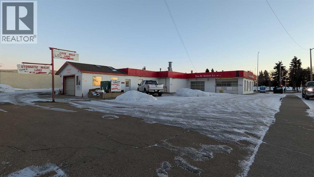 6124 48 Avenue, Camrose, Alberta  T4V 0K5 - Photo 3 - A2280831