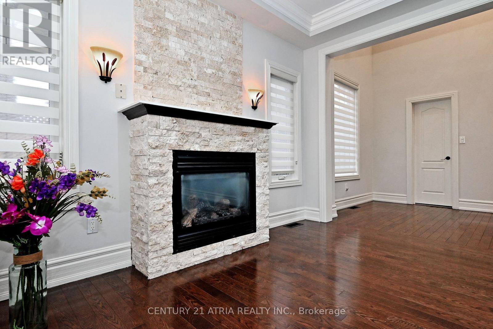 350 Queen Mary Drive, Oakville, Ontario  L6K 3L8 - Photo 19 - W12720272