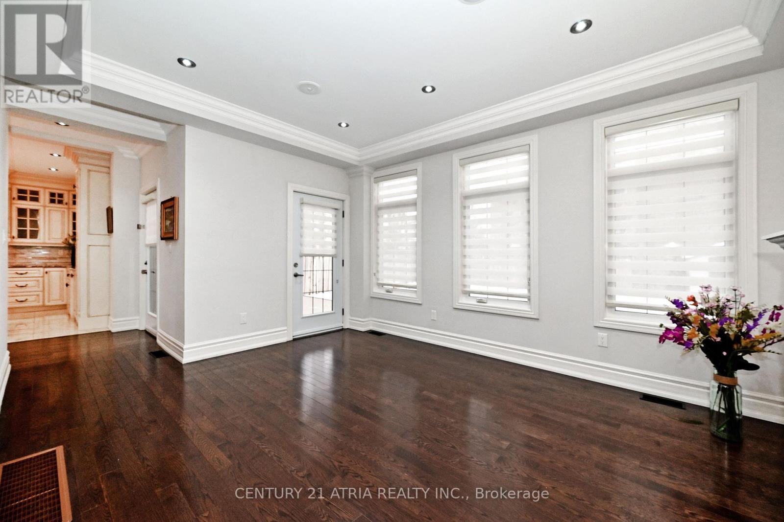 350 Queen Mary Drive, Oakville, Ontario  L6K 3L8 - Photo 20 - W12720272