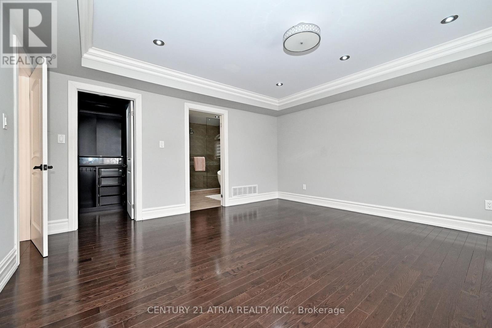 350 Queen Mary Drive, Oakville, Ontario  L6K 3L8 - Photo 29 - W12720272