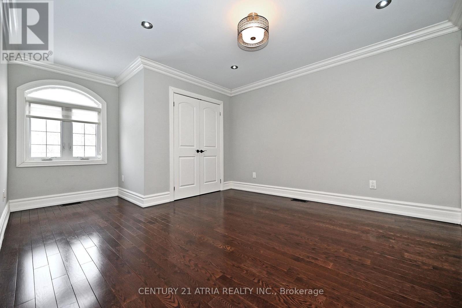 350 Queen Mary Drive, Oakville, Ontario  L6K 3L8 - Photo 35 - W12720272