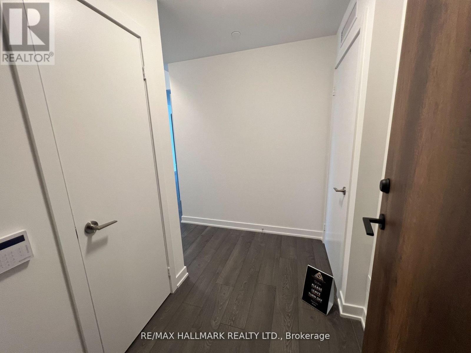 1402 - 251 Manitoba Street, Toronto, Ontario  M8Y 0C7 - Photo 3 - W12720306