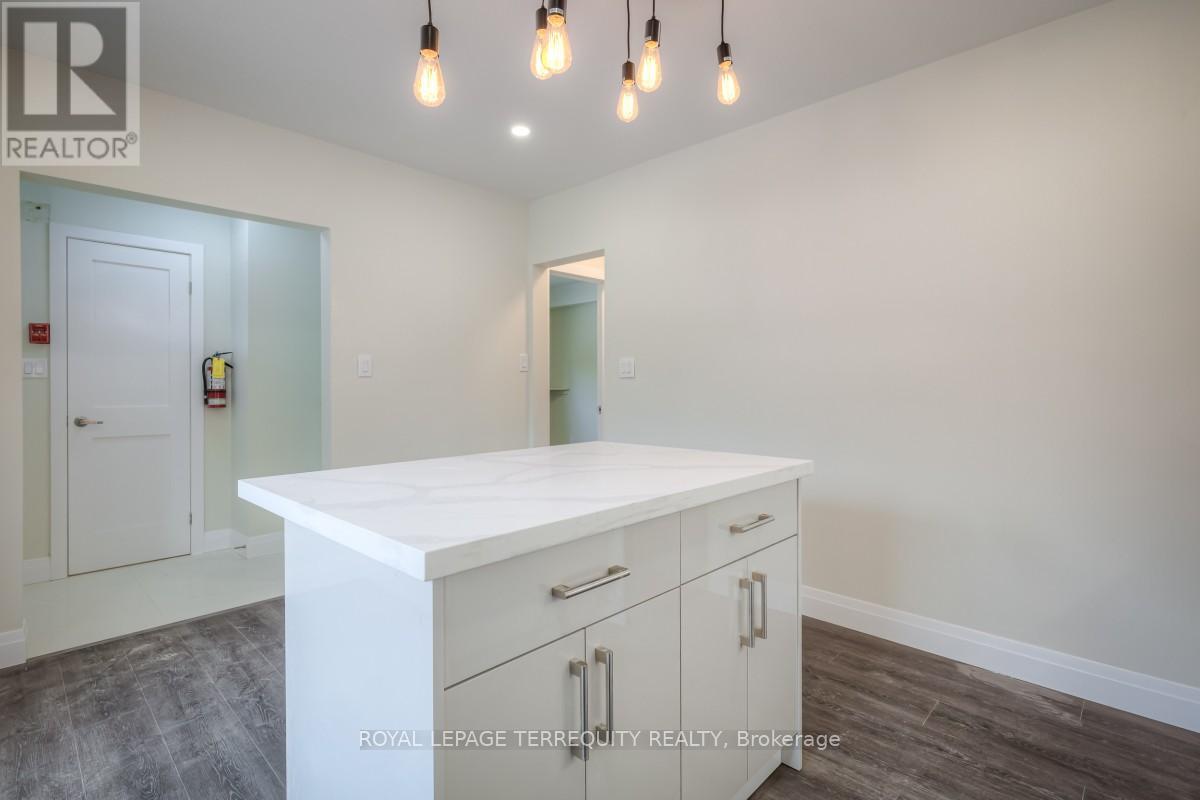 1 - 135 Jane Street, Toronto, Ontario  M6S 3Y7 - Photo 9 - W12720308