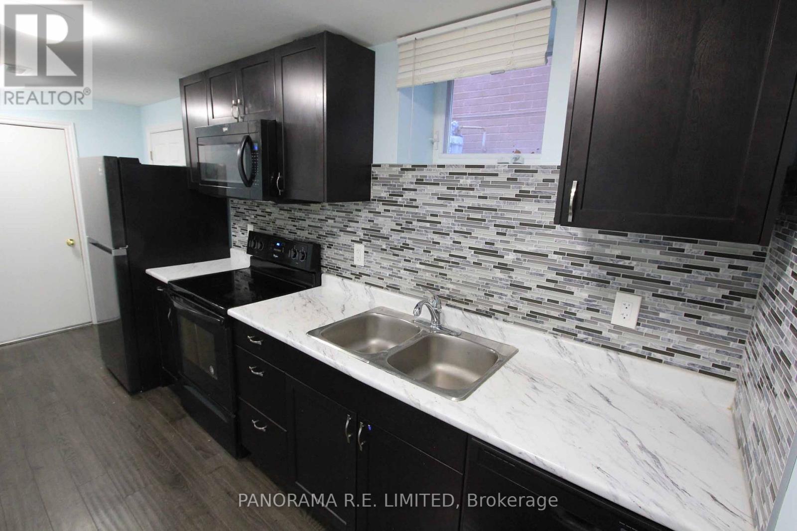 Lower - 4820 Yorkshire Avenue, Mississauga, Ontario  L4Z 4H3 - Photo 2 - W12720324