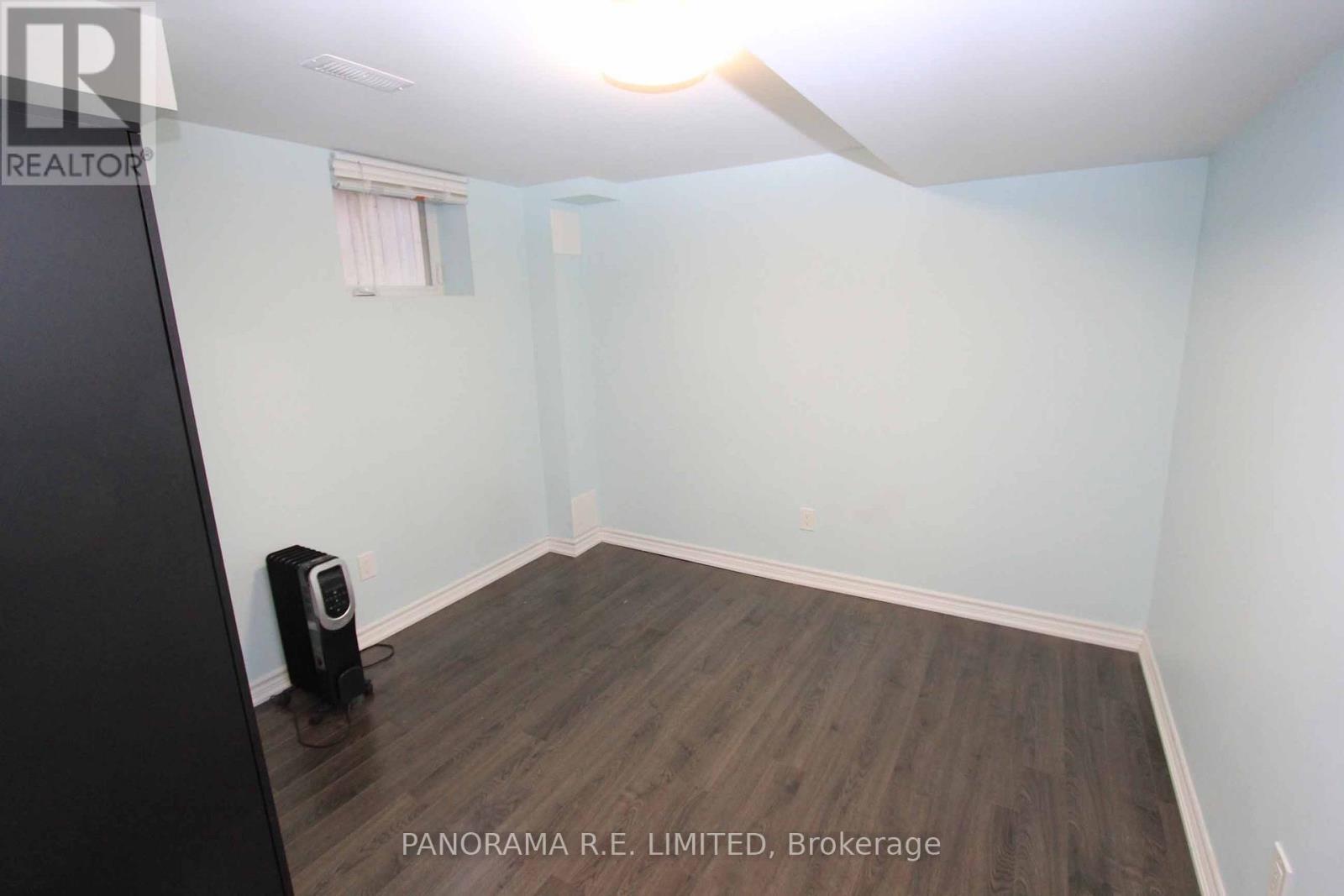 Lower - 4820 Yorkshire Avenue, Mississauga, Ontario  L4Z 4H3 - Photo 6 - W12720324