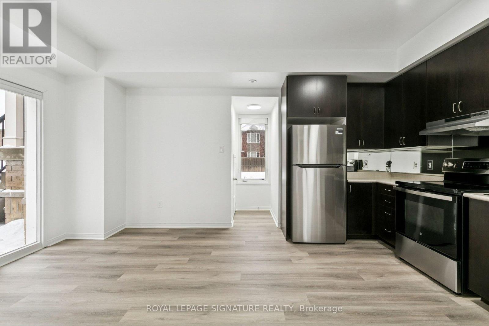 38 - 5035 Oscar Peterson Boulevard, Mississauga, Ontario  L5M 0P4 - Photo 5 - W12720332