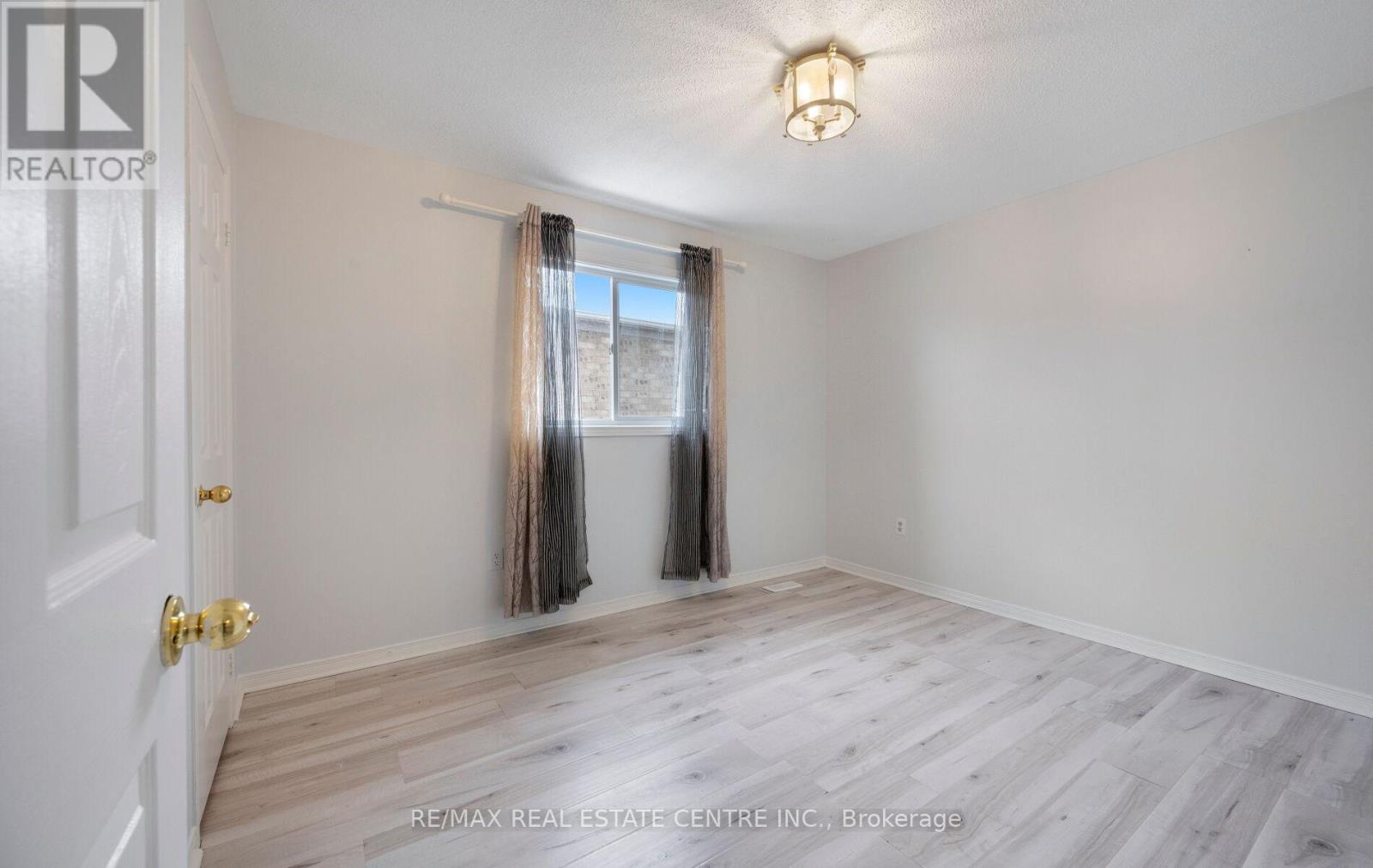 15 Revelstoke Place, Brampton, Ontario  L6R 3G3 - Photo 31 - W12720334