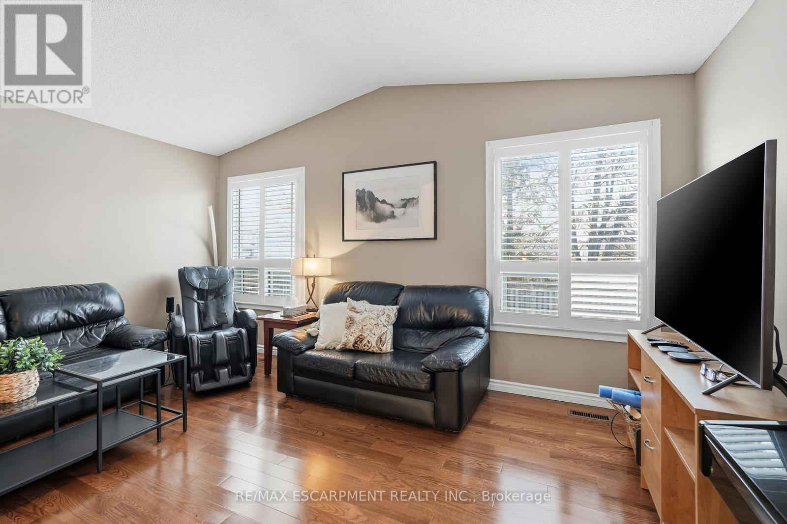 3137 Sandcliffe Court, Burlington, Ontario  L7M 3H1 - Photo 13 - W12720342