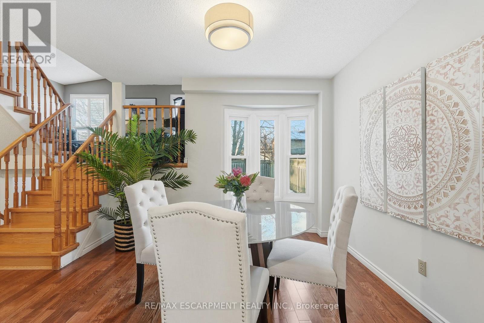 3137 Sandcliffe Court, Burlington, Ontario  L7M 3H1 - Photo 7 - W12720342