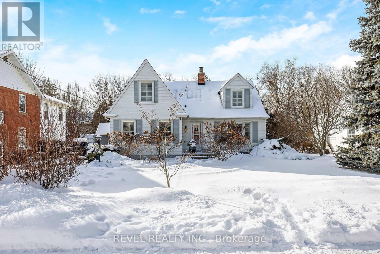 124 Lydia Avenue, Milton, Ontario  L9T 2H1 - Photo 3 - W12720378