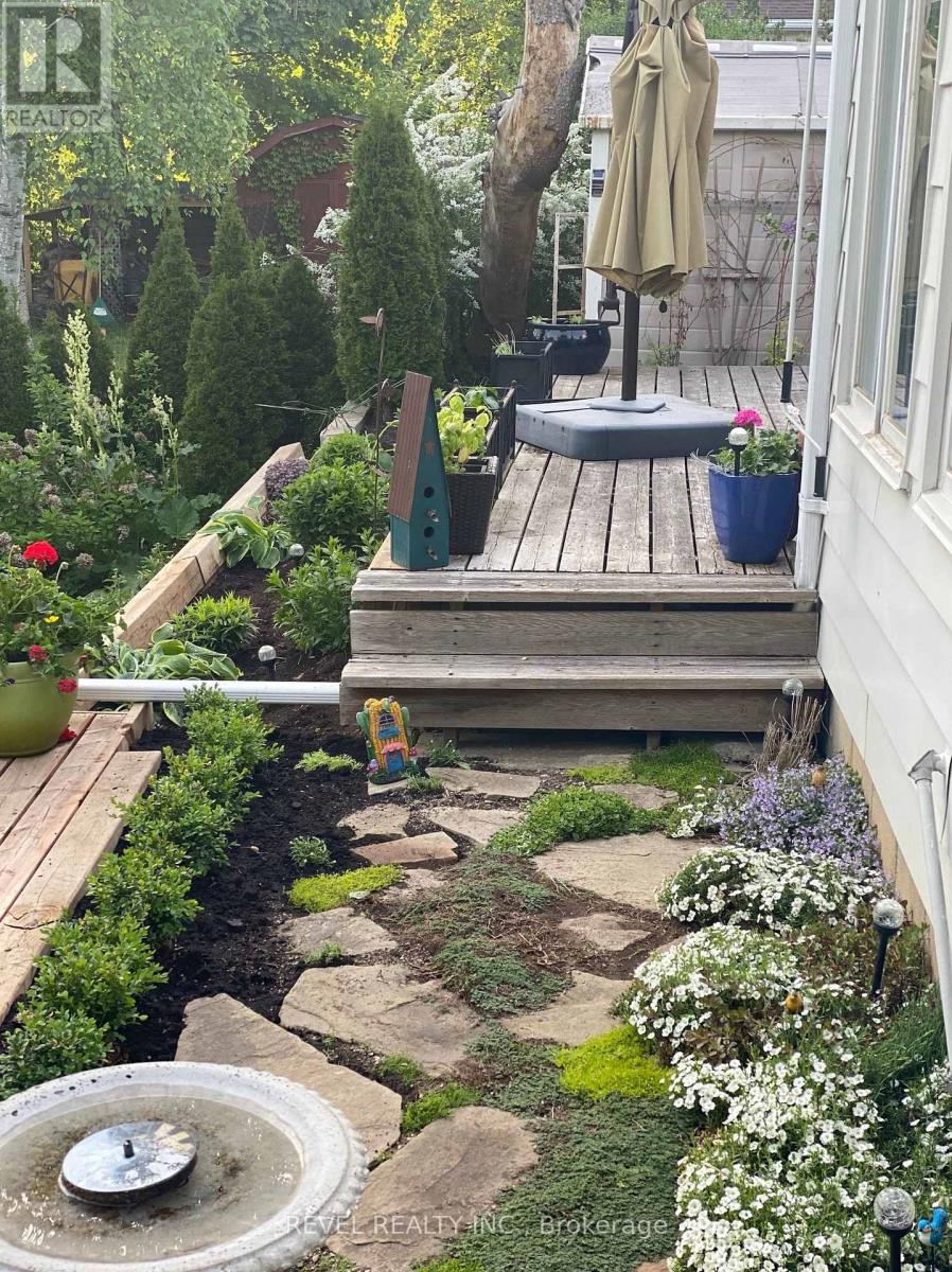 124 Lydia Avenue, Milton, Ontario  L9T 2H1 - Photo 49 - W12720378