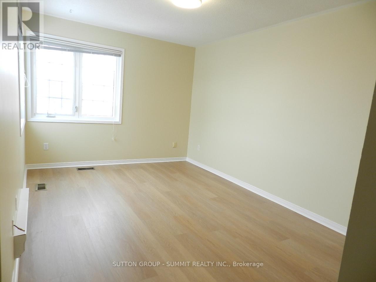 16a - 5205 Glen Erin Drive, Mississauga, Ontario  L5M 5N6 - Photo 2 - W12720390