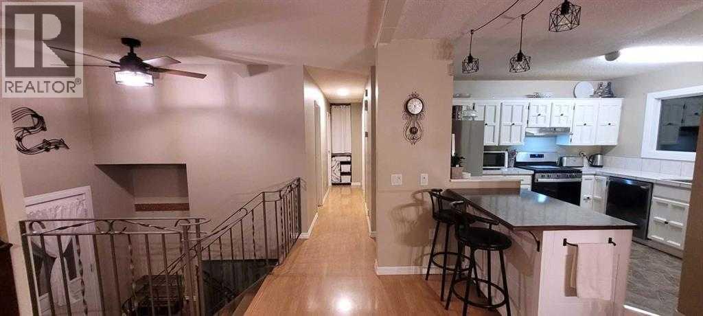 3808 49 A Avenue, Innisfail, Alberta  T4G 1J2 - Photo 11 - A2272519