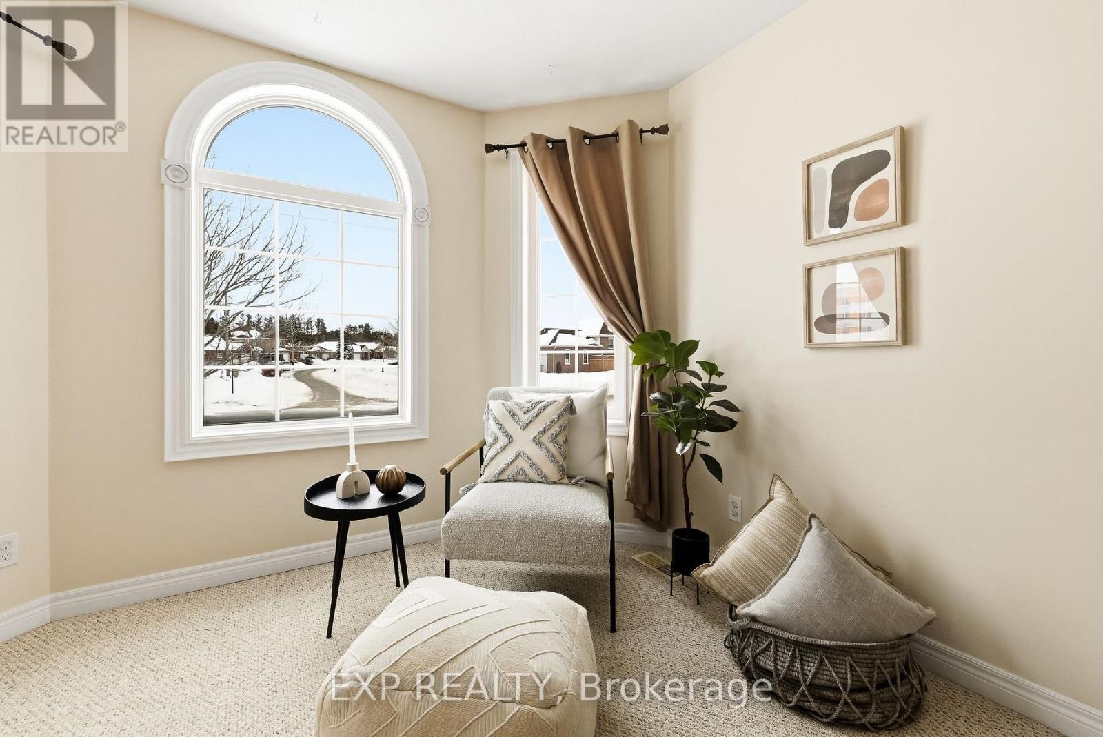 10 Mcgibbon Boulevard, Kawartha Lakes, Ontario  K9V 6G3 - Photo 10 - X12720320