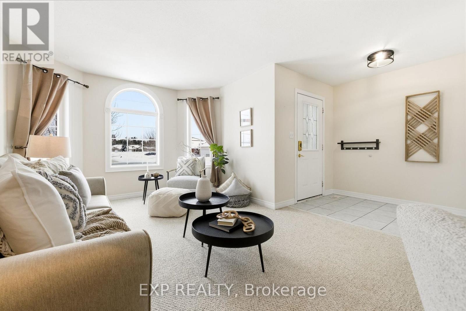 10 Mcgibbon Boulevard, Kawartha Lakes, Ontario  K9V 6G3 - Photo 12 - X12720320