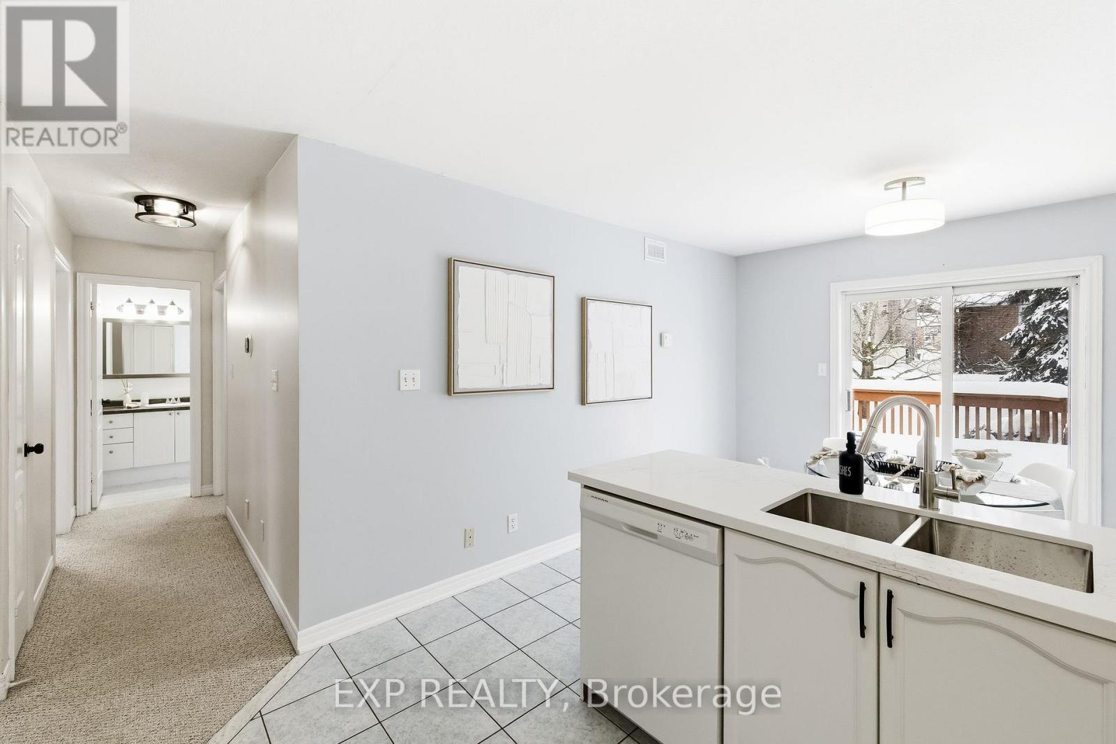 10 Mcgibbon Boulevard, Kawartha Lakes, Ontario  K9V 6G3 - Photo 15 - X12720320