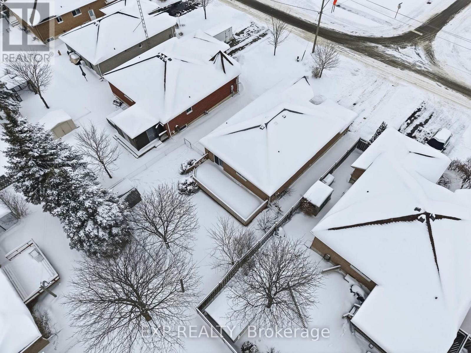 10 Mcgibbon Boulevard, Kawartha Lakes, Ontario  K9V 6G3 - Photo 47 - X12720320