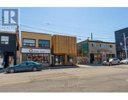 18 BARTON STREET E, Hamilton, Ontario