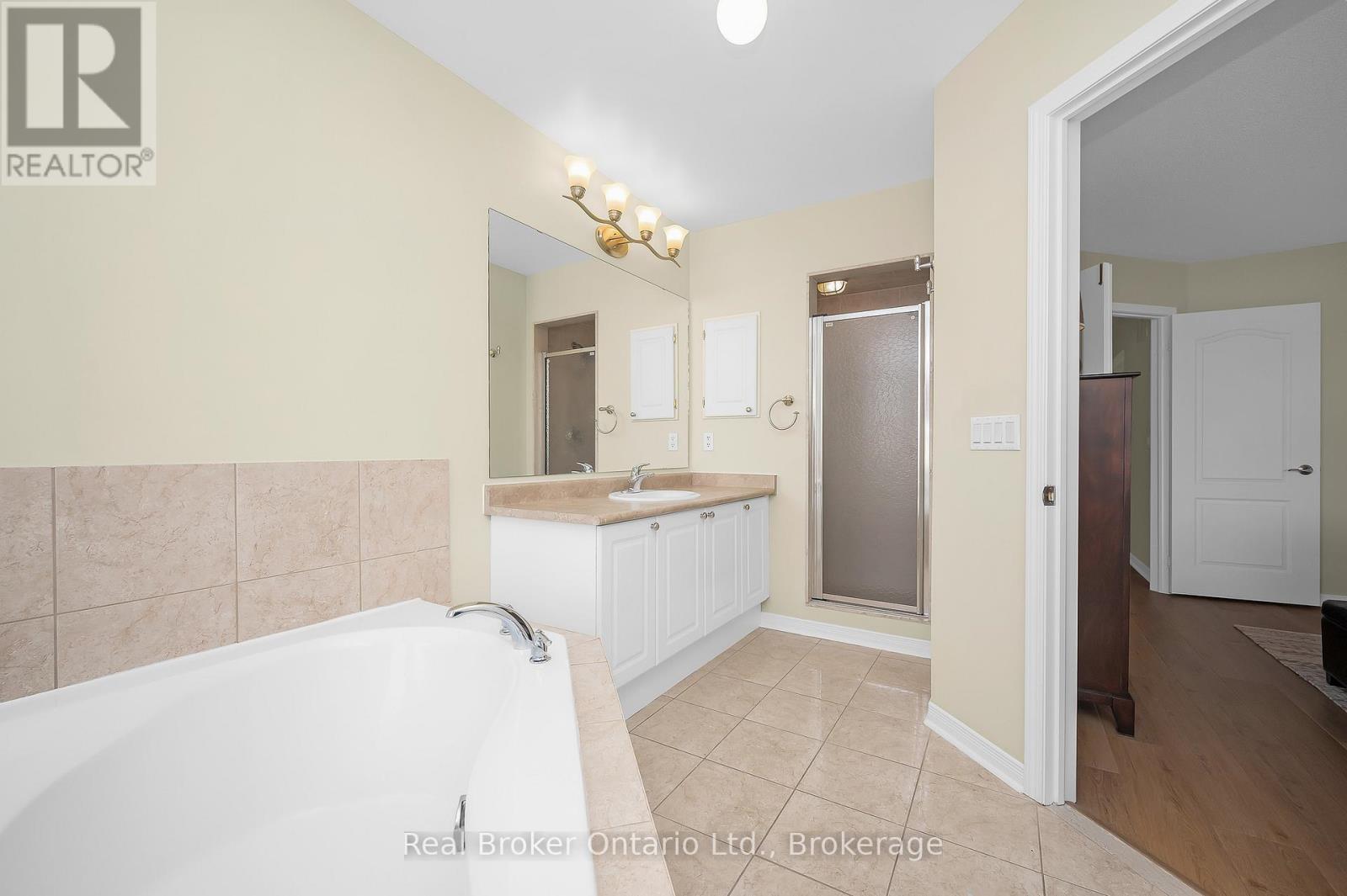 3897 Quiet Creek Drive, Mississauga, Ontario  L5M 8B5 - Photo 26 - W12720464