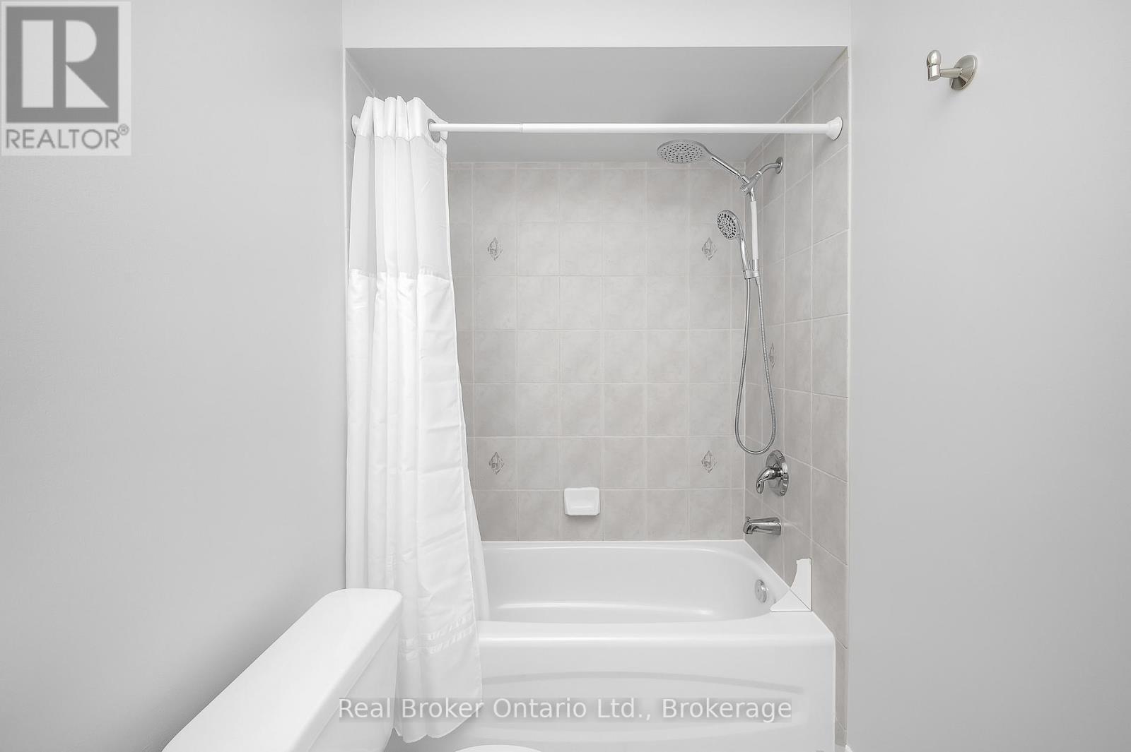 3897 Quiet Creek Drive, Mississauga, Ontario  L5M 8B5 - Photo 29 - W12720464