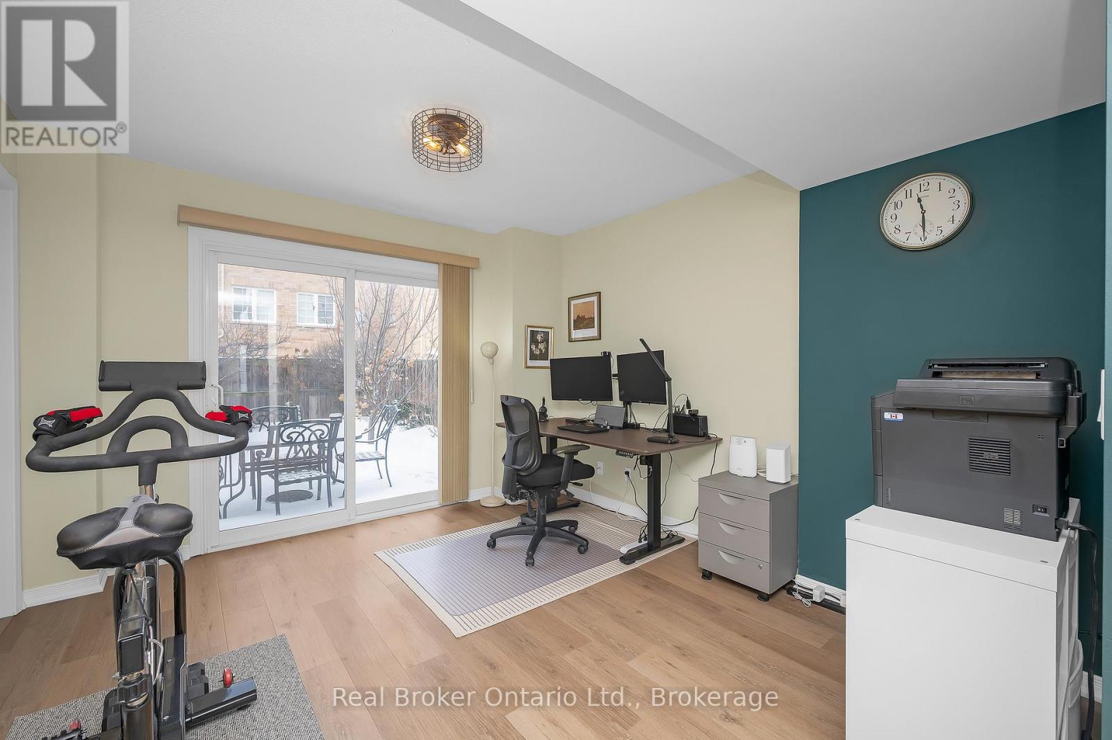 3897 Quiet Creek Drive, Mississauga, Ontario  L5M 8B5 - Photo 3 - W12720464