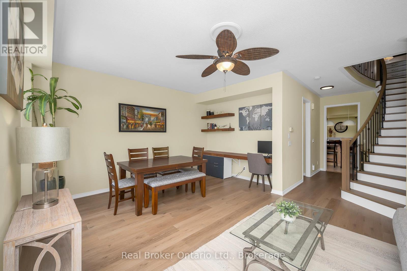 3897 Quiet Creek Drive, Mississauga, Ontario  L5M 8B5 - Photo 8 - W12720464