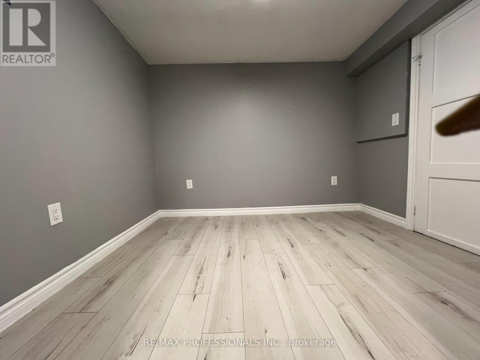 A - 53 Regent Road, Toronto, Ontario  M3K 1G8 - Photo 5 - W12720088