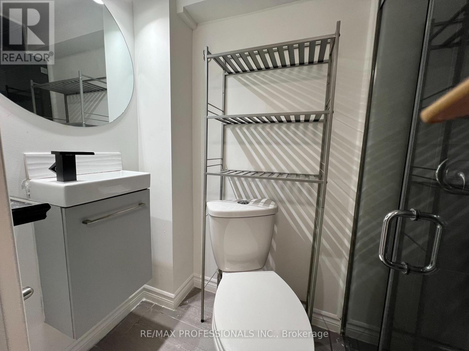 A - 53 Regent Road, Toronto, Ontario  M3K 1G8 - Photo 10 - W12720088