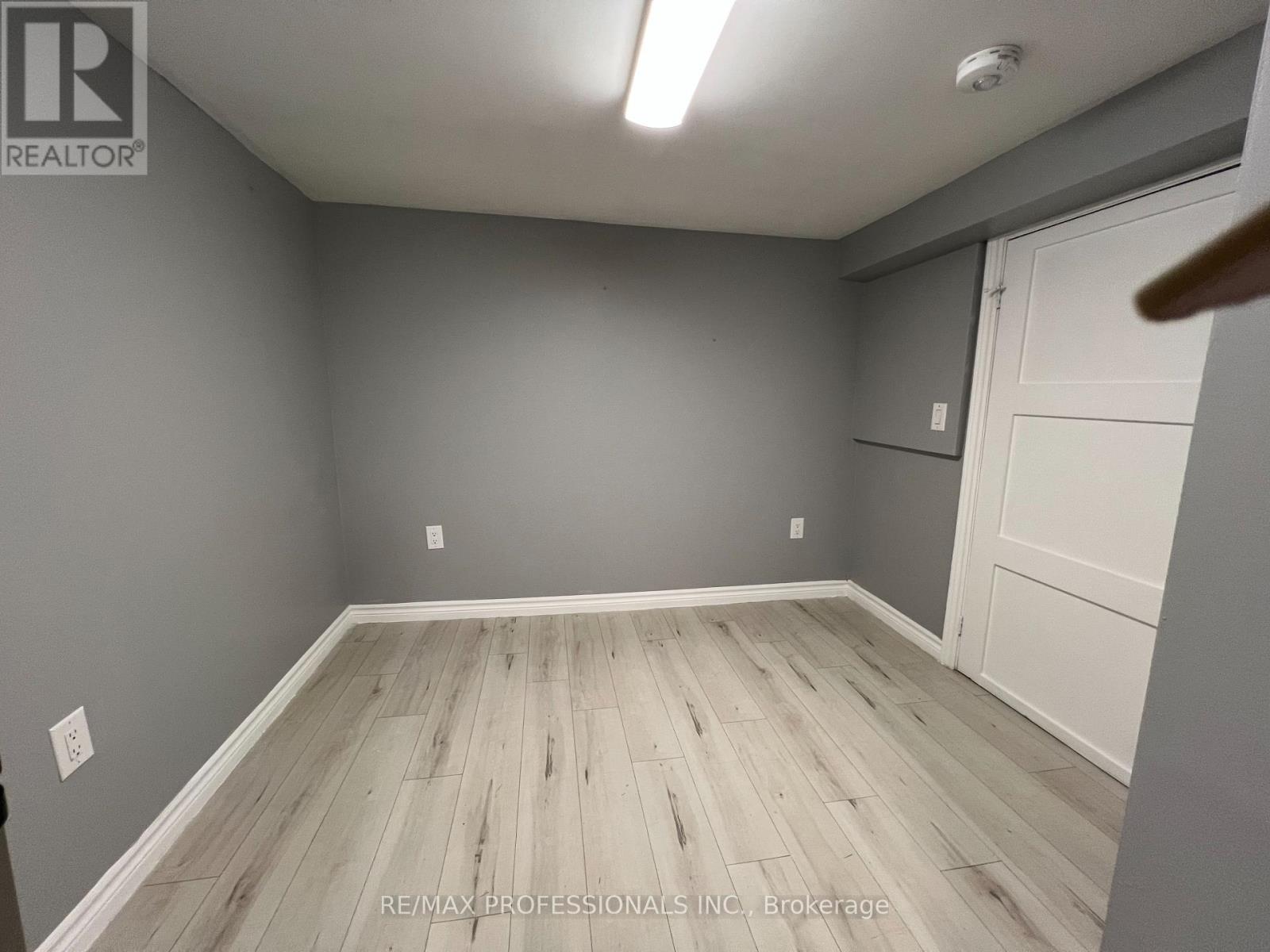 A - 53 Regent Road, Toronto, Ontario  M3K 1G8 - Photo 4 - W12720088