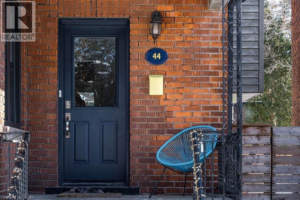 44 Cline Avenue N, Hamilton, Ontario  L8S 3Z4 - Photo 3 - 40799568