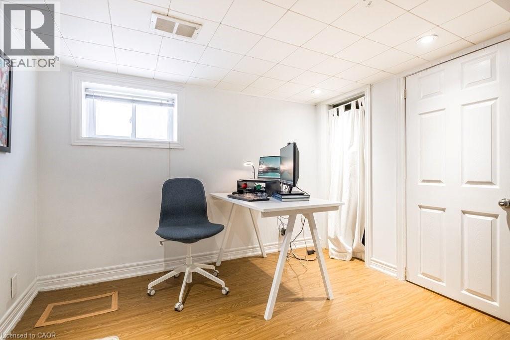 44 Cline Avenue N, Hamilton, Ontario  L8S 3Z4 - Photo 38 - 40799568