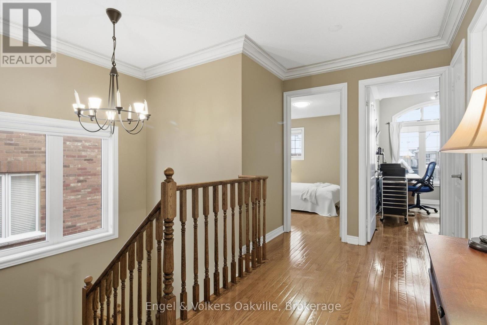 3340 Eglinton Avenue W, Mississauga, Ontario  L5M 7K8 - Photo 19 - W12720638