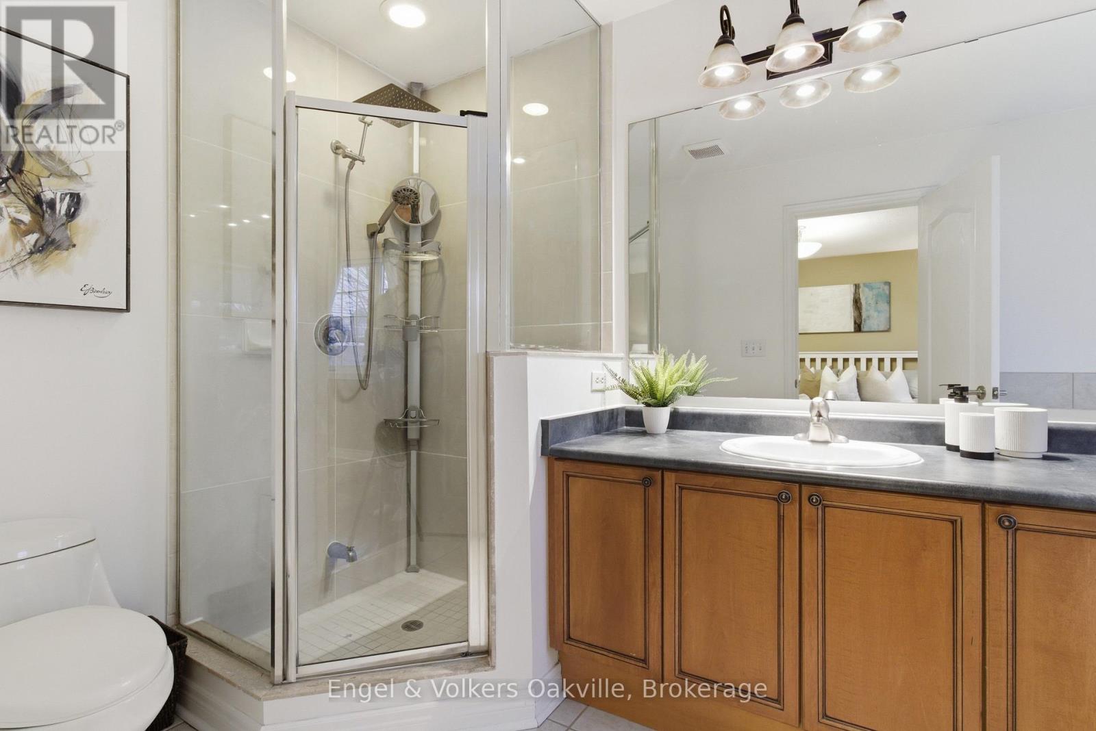 3340 Eglinton Avenue W, Mississauga, Ontario  L5M 7K8 - Photo 23 - W12720638