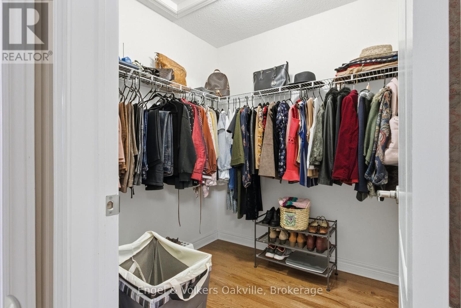 3340 Eglinton Avenue W, Mississauga, Ontario  L5M 7K8 - Photo 25 - W12720638