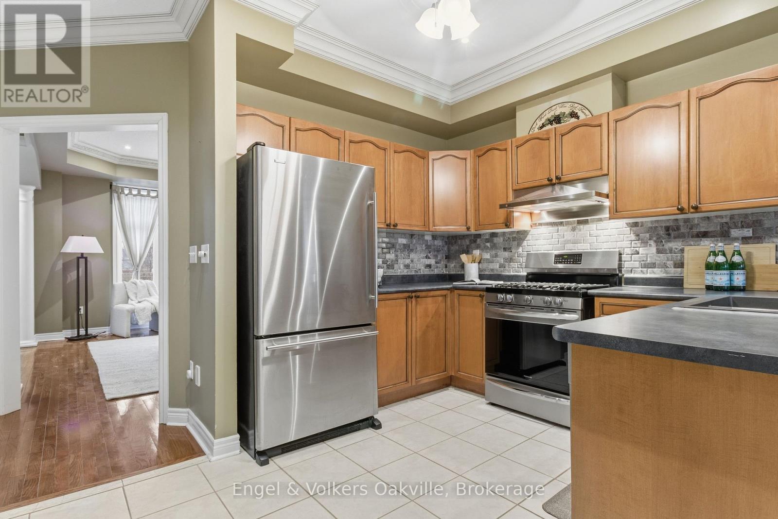 3340 Eglinton Avenue W, Mississauga, Ontario  L5M 7K8 - Photo 7 - W12720638