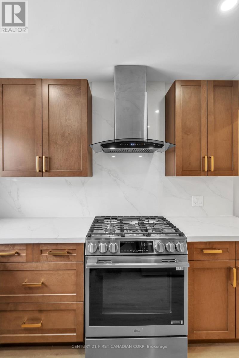 375 Colville Boulevard, London South, Ontario  N6K 2J4 - Photo 10 - X12720514