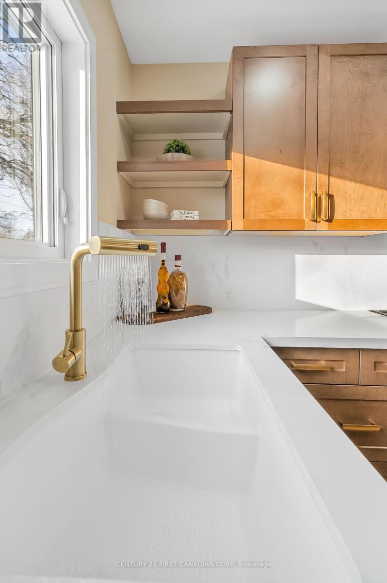 375 Colville Boulevard, London South, Ontario  N6K 2J4 - Photo 11 - X12720514