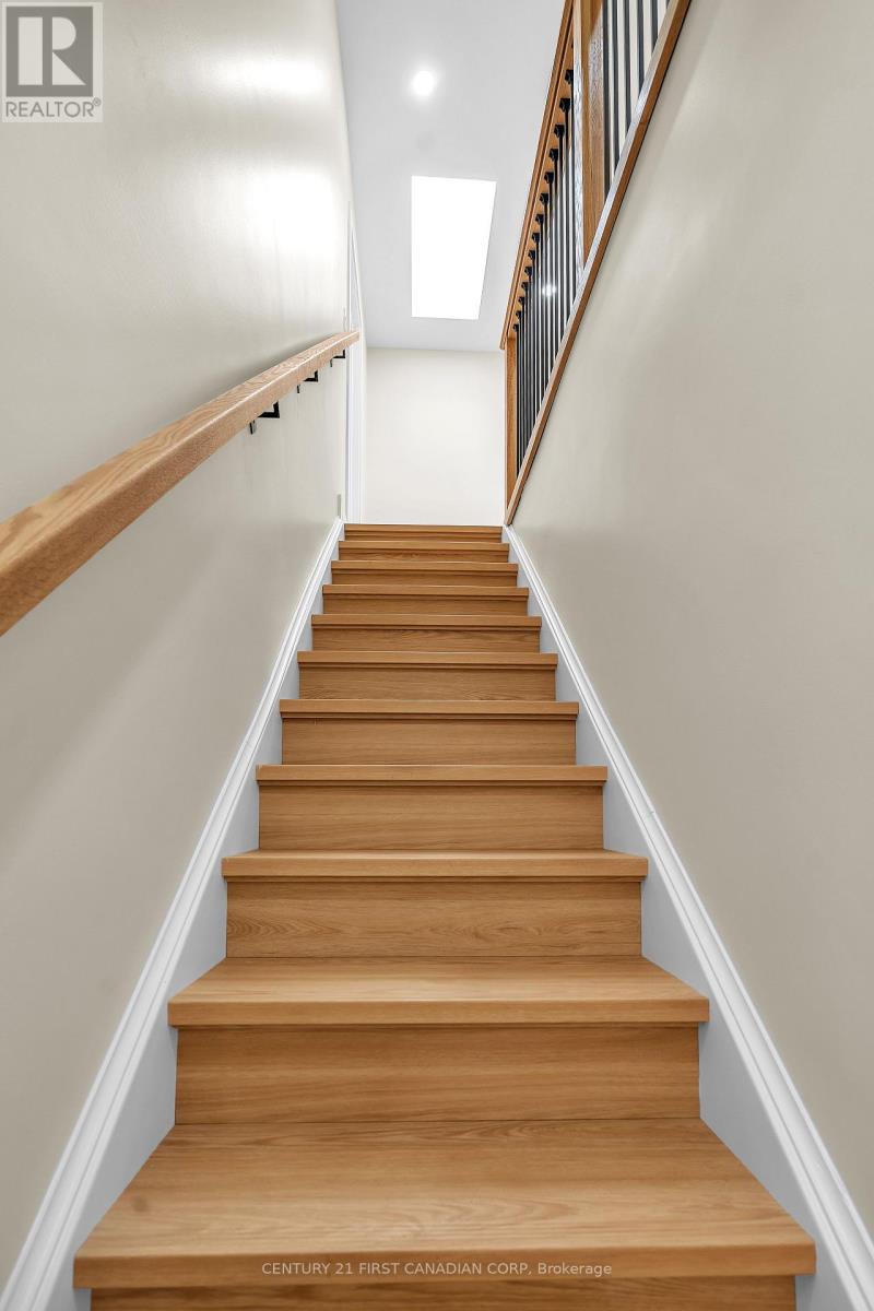 375 Colville Boulevard, London South, Ontario  N6K 2J4 - Photo 16 - X12720514