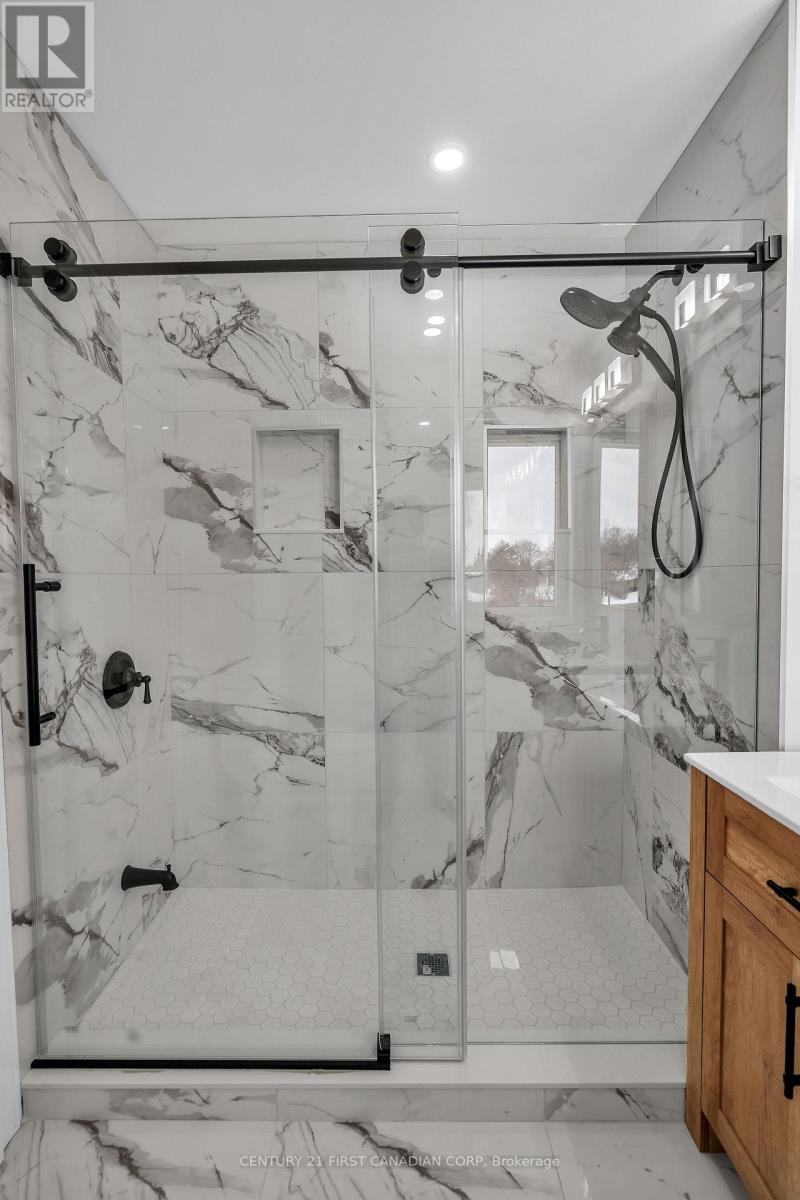 375 Colville Boulevard, London South, Ontario  N6K 2J4 - Photo 22 - X12720514