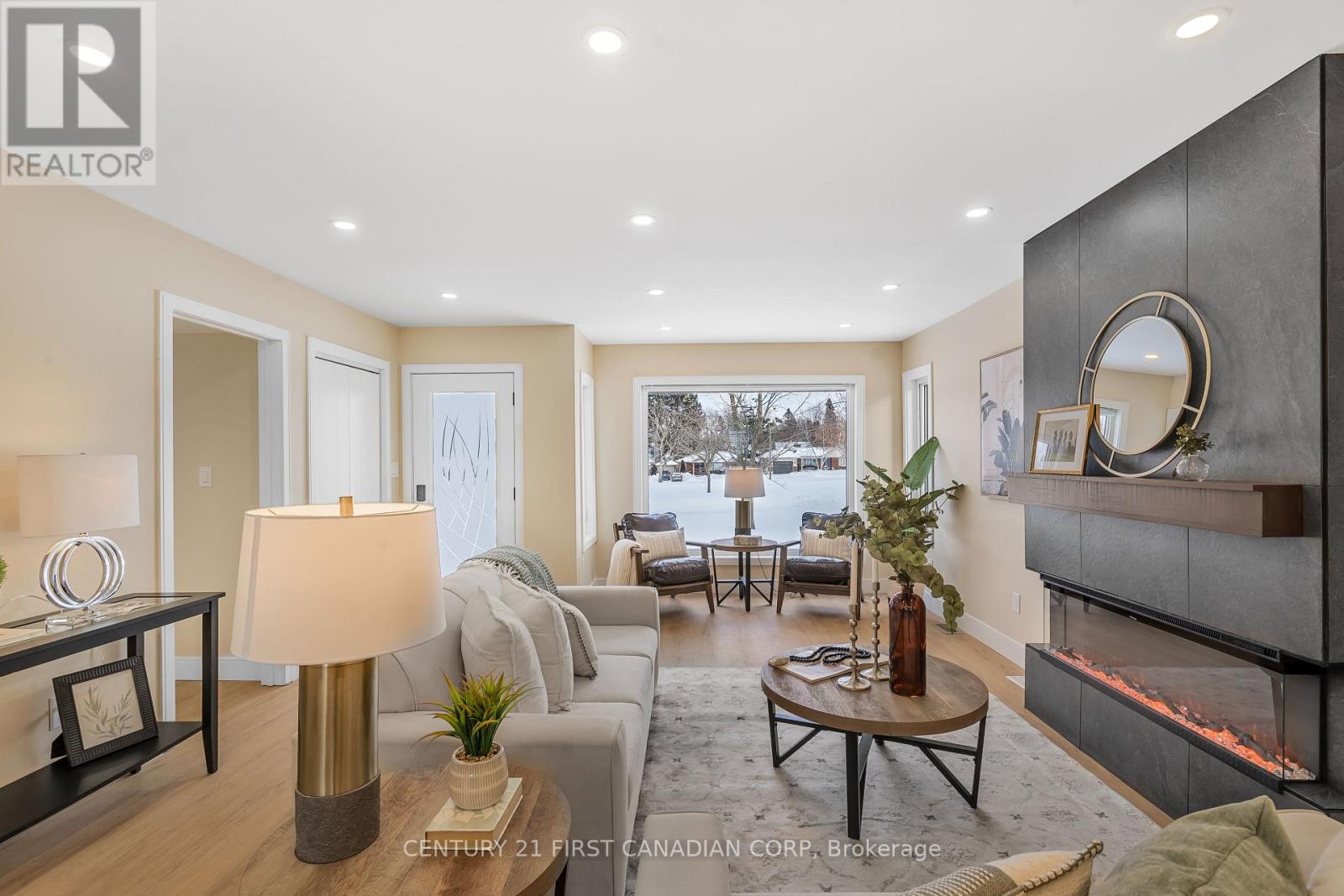 375 Colville Boulevard, London South, Ontario  N6K 2J4 - Photo 5 - X12720514