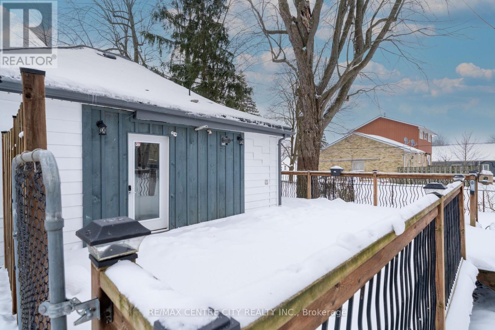 182 Victoria Street, Southwest Middlesex, Ontario  N0L 1M0 - Photo 28 - X12720612