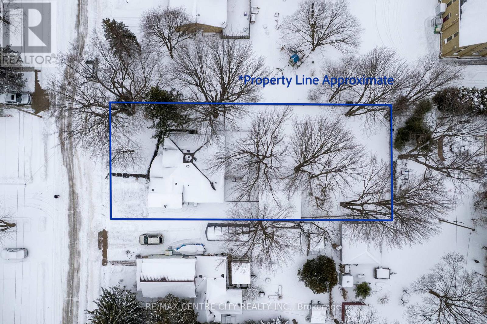 182 Victoria Street, Southwest Middlesex, Ontario  N0L 1M0 - Photo 4 - X12720612