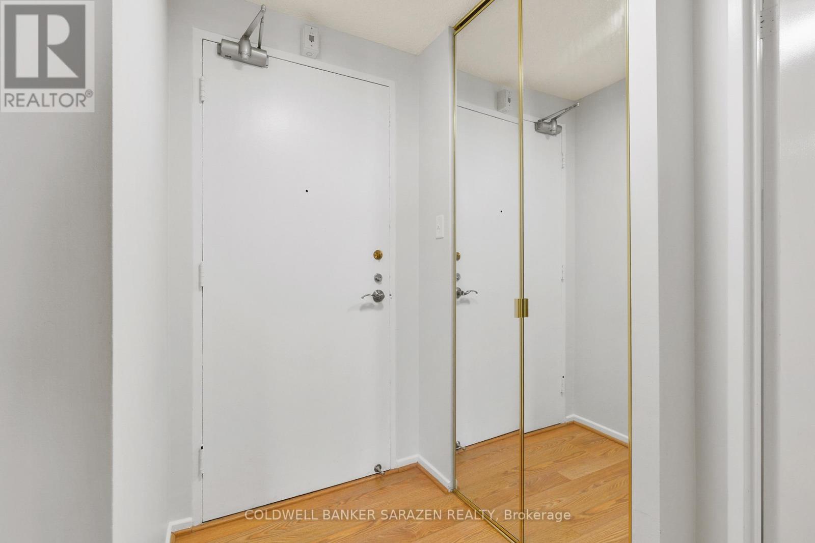 1115 - 1100 Ambleside Drive, Ottawa, Ontario  K2B 8G6 - Photo 4 - X12720502